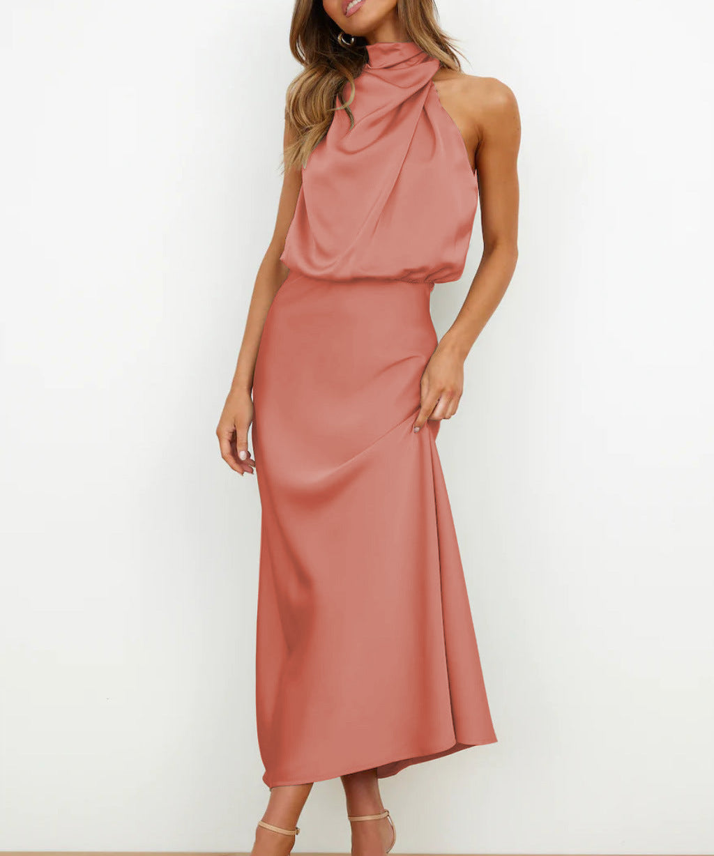 Victoria București | Rochie Elegantă de Seară cu Decolteu Halter