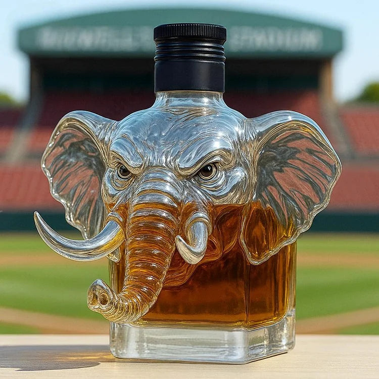 Victoria București | Sticlă de Whiskey – Ediția Elefant (2)