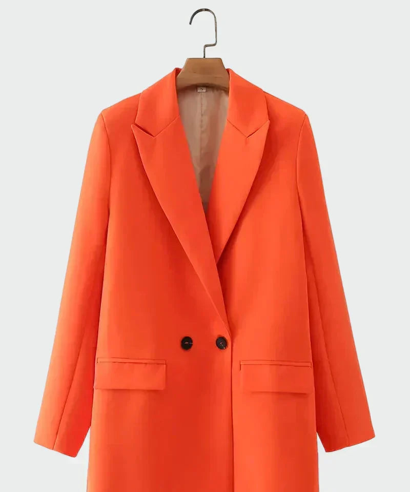 Sacou oversized cu croială modernă