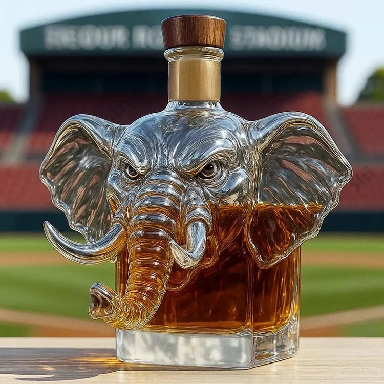 Victoria București | Sticlă de Whiskey – Ediția Elefant (2)